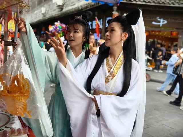 珍水润天府·都江花月夜(图8)