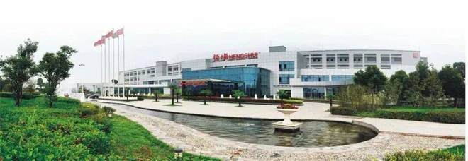 九游娱乐文化:供应链名企恒顺醋业:“食醋第一股”一年卖出21万吨醋(图1)