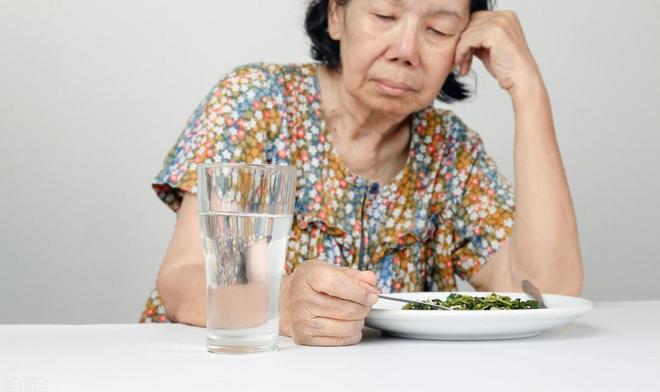 九游娱乐：研究发现爱吃醋的人癌症、肠胃疾病、全因死亡率比同龄人低(图1)