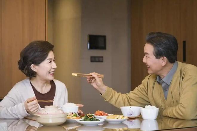 九游娱乐：研究发现爱吃醋的人癌症、肠胃疾病、全因死亡率比同龄人低(图4)