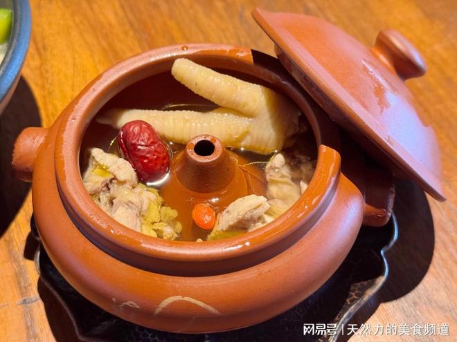 中国鸡王争霸!这10只鸡让我啃到手指发麻第3只绝了!(图5)