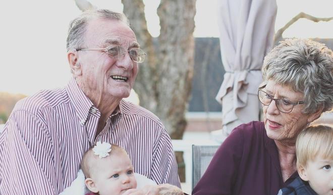 九游娱乐文化：男友首次去丈母娘家带了2瓶豆瓣酱走前提了2个要求女方怒分手(图1)