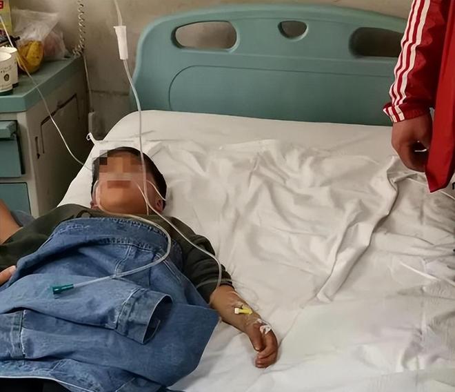 才六岁!2024年福建男童吃太多毒发时“青面獠牙”(图4)