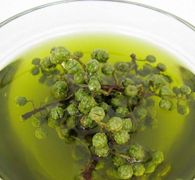 九游娱乐:花椒、麻椒、藤椒有啥区别?味道可不止差一点(图7)