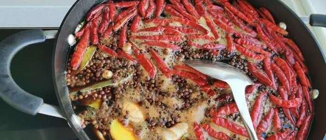 九游娱乐文化：在家自制周黑鸭味道和店里的不相上下最主要的是干净卫生！(图4)