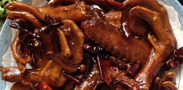 九游娱乐文化：在家自制周黑鸭味道和店里的不相上下最主要的是干净卫生！(图5)