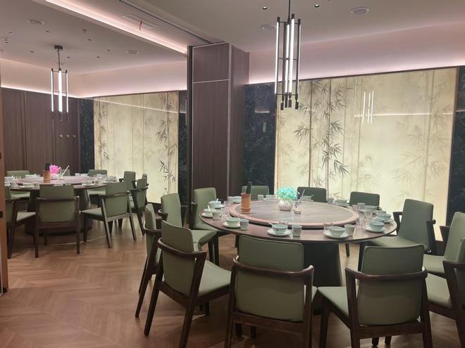 双流机场附近的排队王川菜(图1)