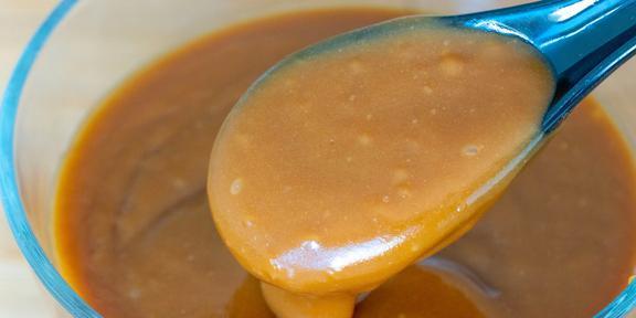 只需3勺面粉就能制作美味的甜面酱1分钟学会学会不用买了(图1)