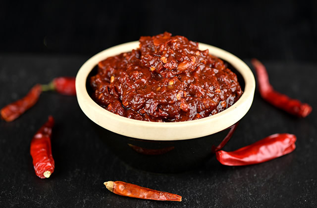 豆瓣酱的制作方法及配料豆瓣酱可以做什么菜(图1)